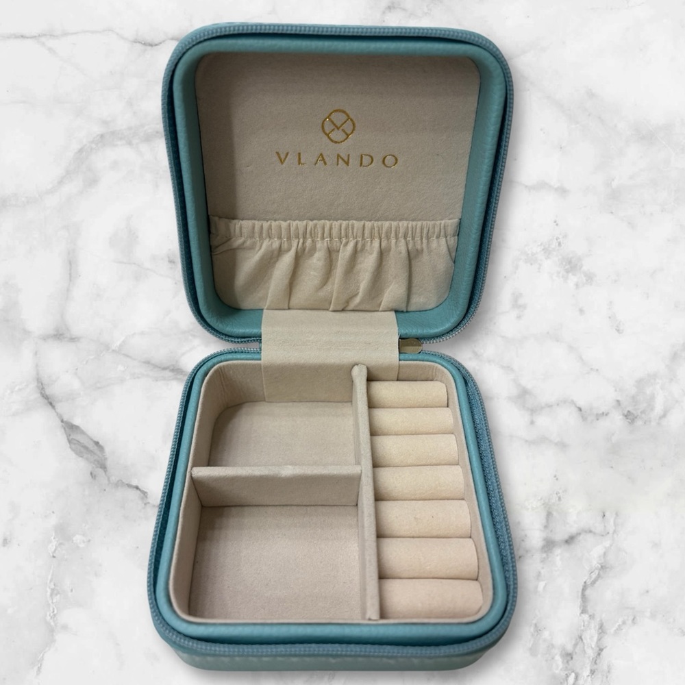 Vlandon travel jewelry case - NWOT - Picture 2 of 2